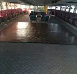Tàu chở khách để bán
