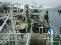 Tàu kéo lưới để bán