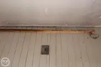 Tàu chế biến cá để bán