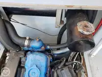 Tàu chế biến cá để bán