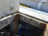 Tàu kéo lưới để bán
