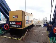 Tàu làm việc để bán