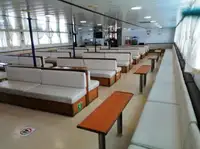 Tàu du lịch để bán