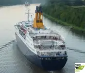 Tàu du lịch để bán