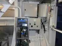 Tàu container để bán