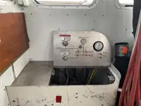 Tàu hỗ trợ lặn để bán