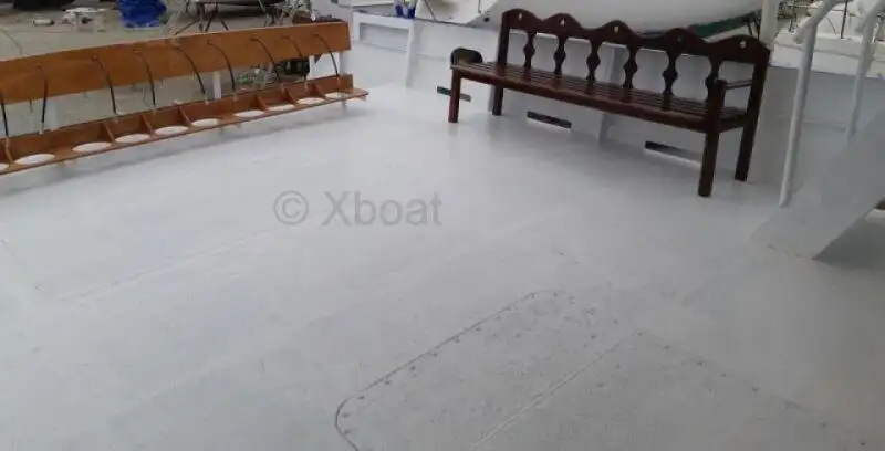Tàu hỗ trợ lặn để bán