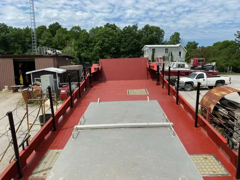 Tàu đổ bộ, chở hàng để bán