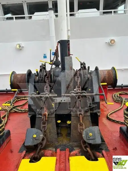 Tàu cung cấp để bán