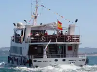 Tàu phà rao bán