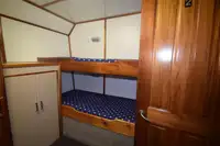 Tàu kéo lưới để bán