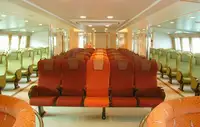 Tàu hai thân để bán