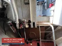 Tàu kéo để bán