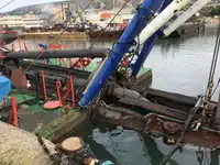 Tàu nạo vét để bán