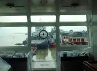 Tàu kéo để bán