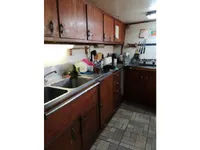 Tàu cung cấp để bán