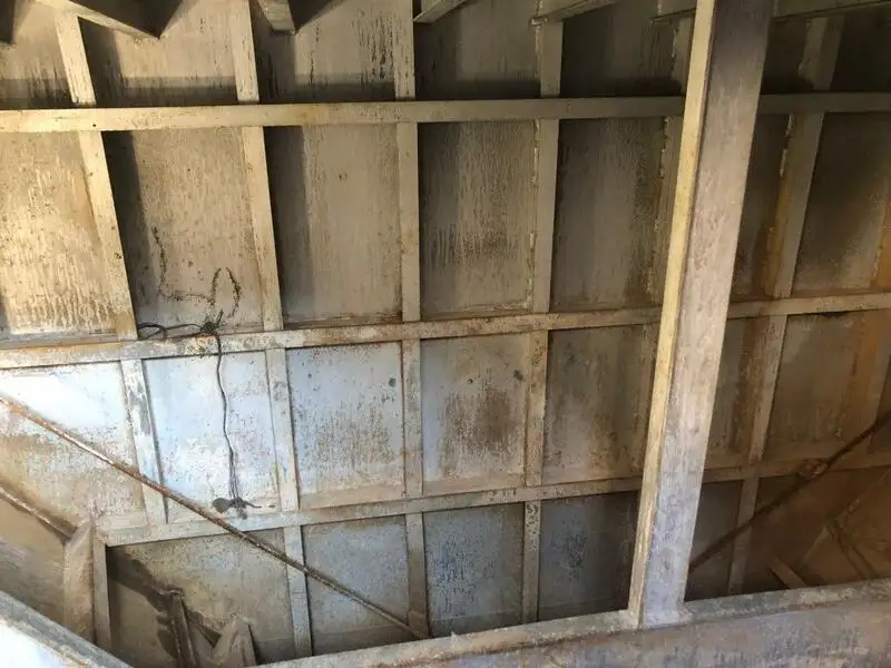 Tàu container để bán
