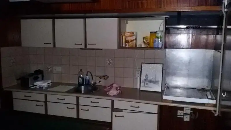 Tàu kéo lưới để bán