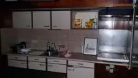 Tàu kéo lưới để bán