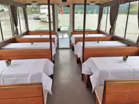 Tàu du lịch để bán