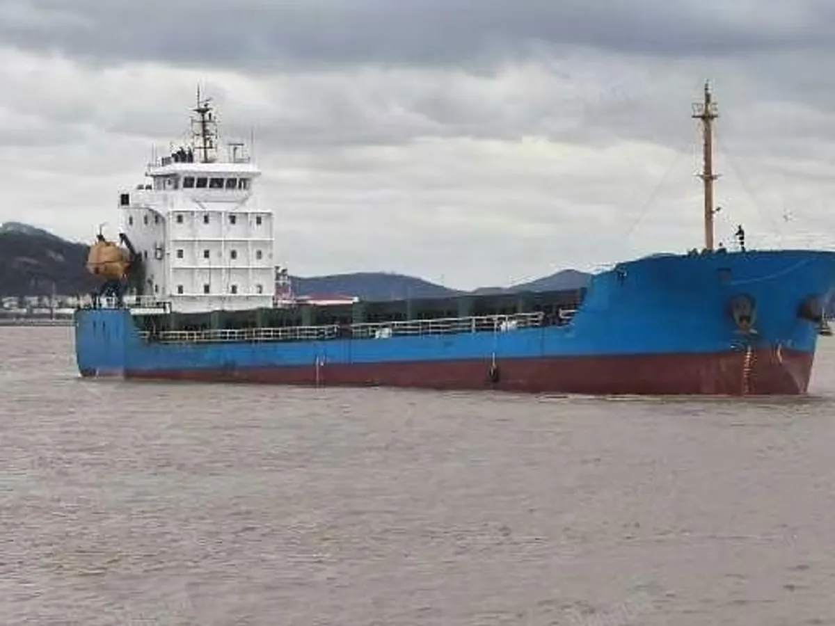 Tàu container để bán