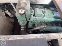 Tàu kéo lưới để bán