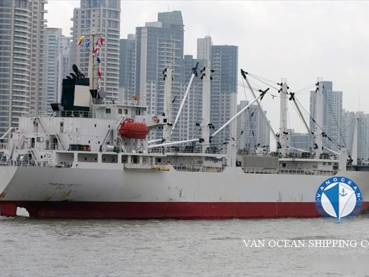 Tàu lạnh để bán
