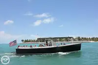 Tàu chở khách để bán