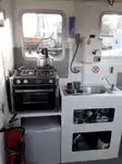 Tàu hai thân để bán