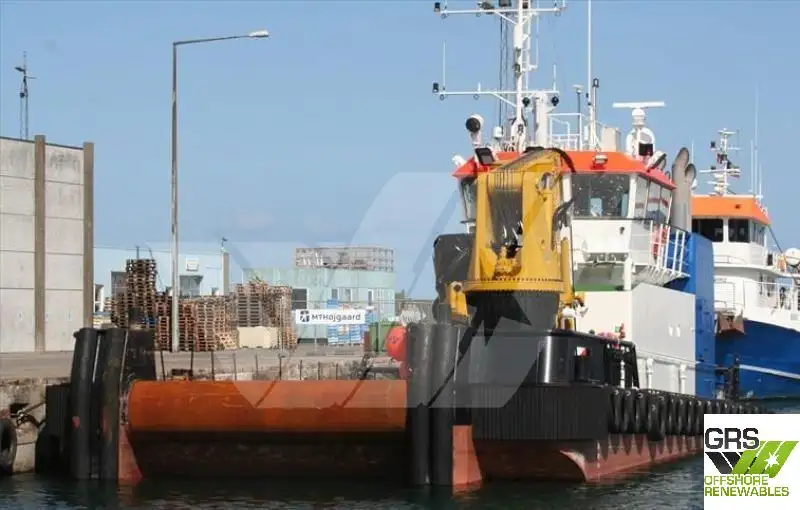 Tàu làm việc để bán
