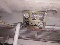 Tàu làm việc để bán