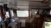 Tàu làm việc để bán