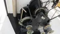 Tàu kéo lưới để bán