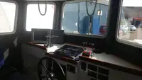 Tàu làm việc để bán