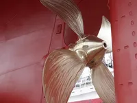 Tàu câu dài để bán