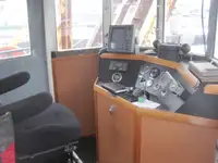 Tàu kéo để bán