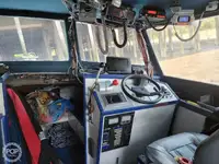 Tàu câu dài để bán