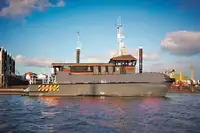 Tàu container rao bán