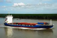 Tàu container rao bán