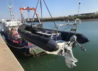 Tàu làm việc để bán