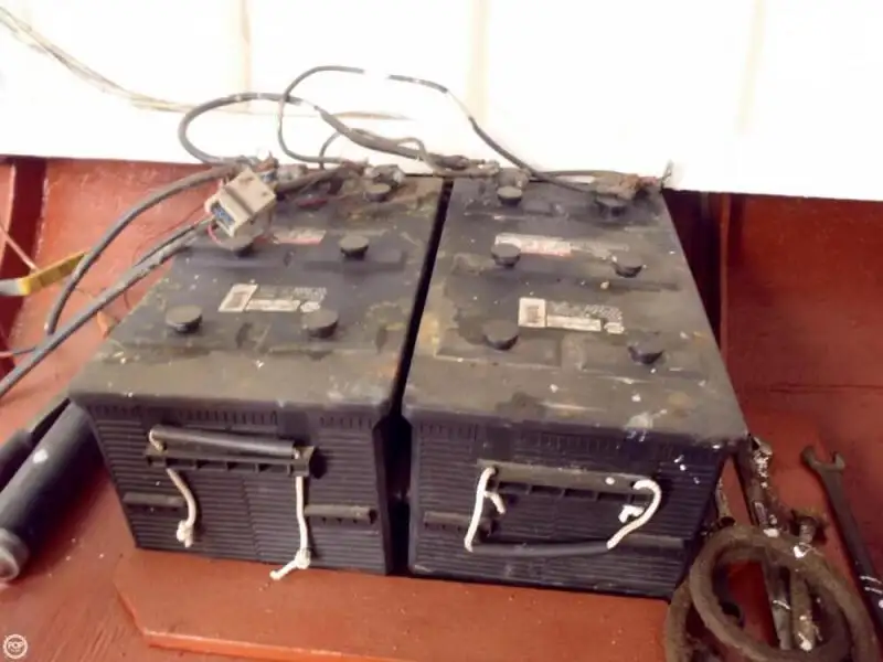 Tàu kéo để bán