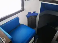 Tàu chế biến cá để bán