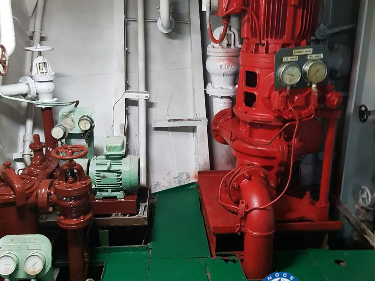 Tàu chở dầu/hóa chất để bán