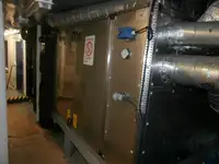 Tàu container để bán