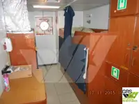 Tàu cung cấp để bán