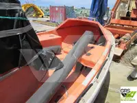 Tàu cứu hộ để bán