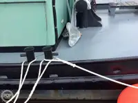 Tàu kéo để bán