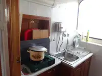 Tàu chở khách để bán