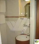 Tàu du lịch để bán