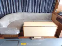 Tàu dẫn đường để bán